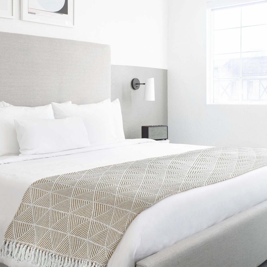 Geo Diamond - Recycled Cotton Throw in Natural - Image 2