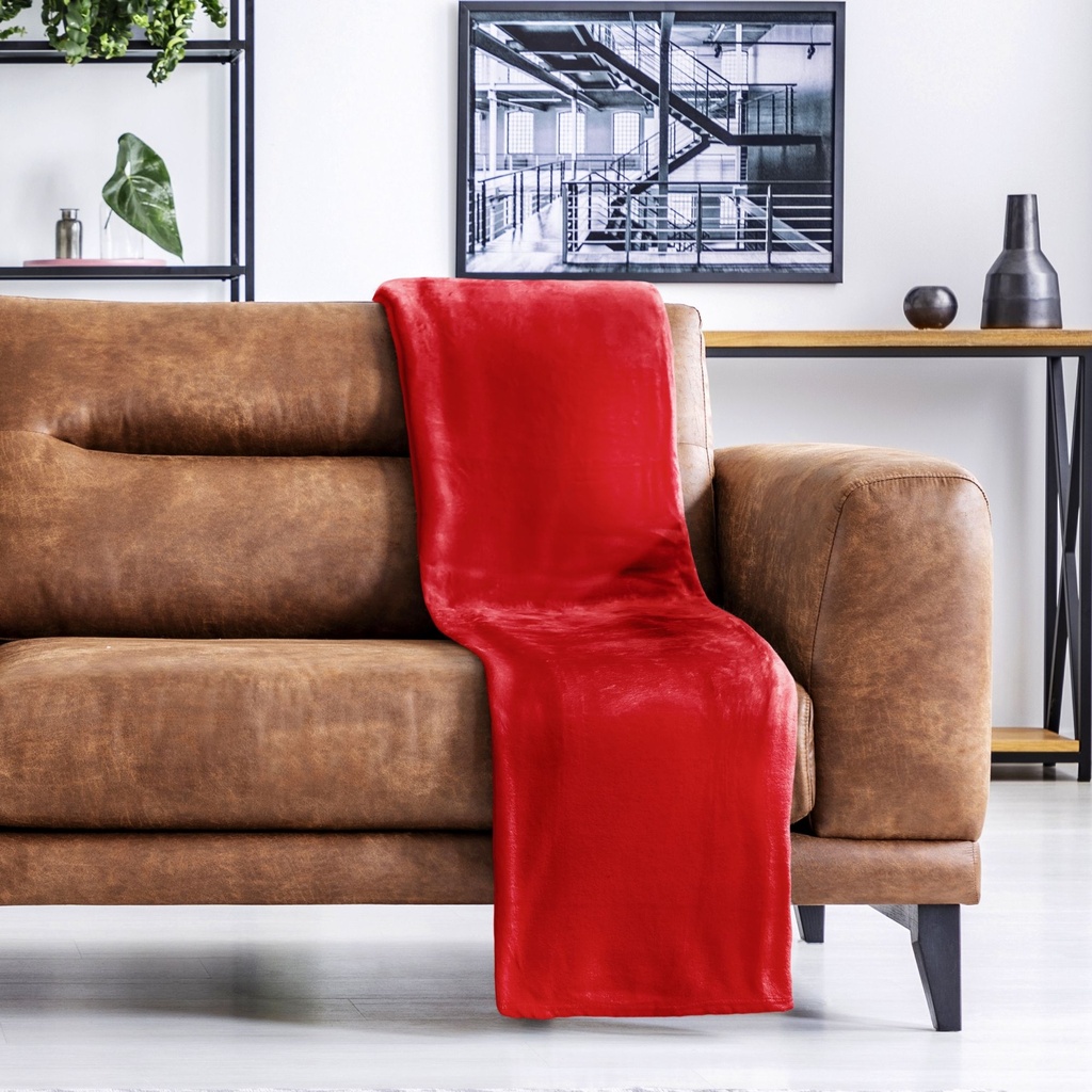 Plush Flannel Fleece Blanket - Super Soft Throw in Red - Image 6