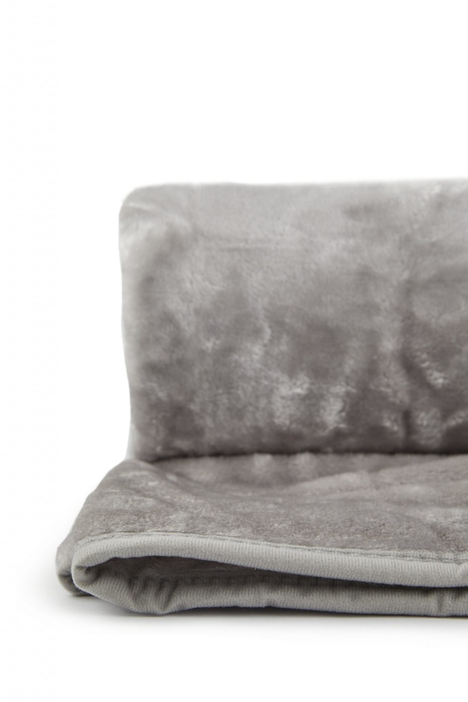 Nordic Collection - Super Cosy Fleece Blanket in Silver - Image 2