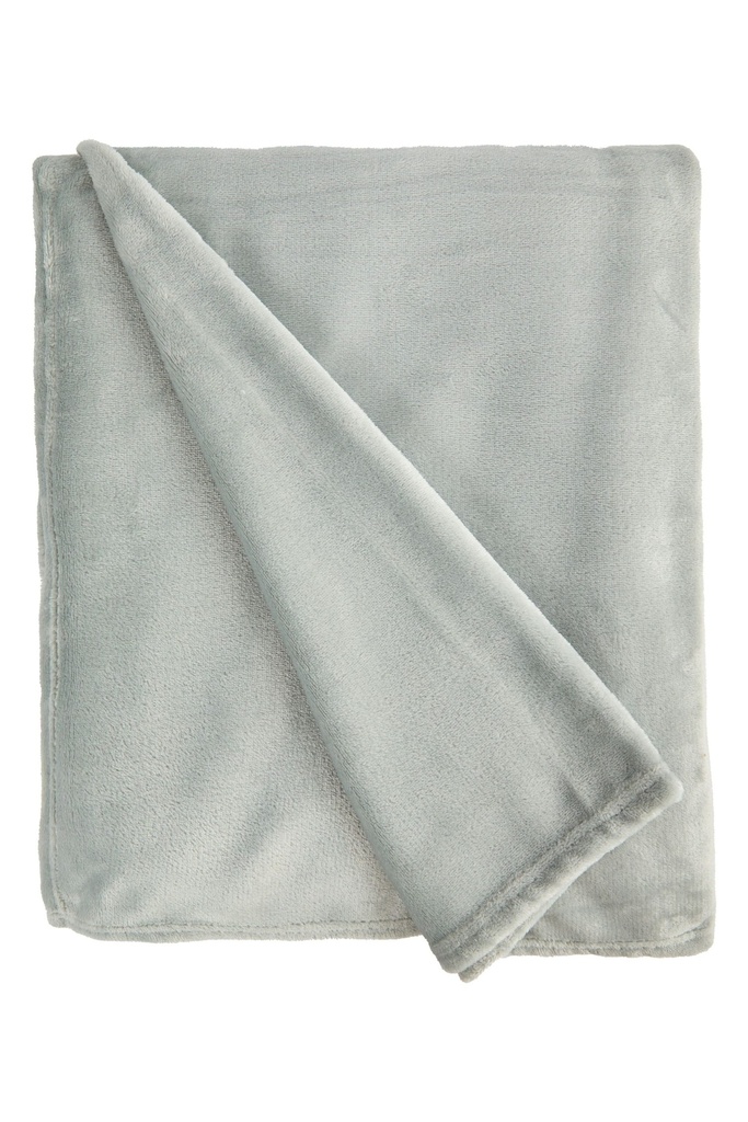 Plush Flannel Fleece Blanket - Super Soft Throw in Silver - Image 2