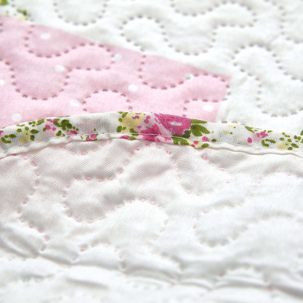 Devon - Quilted Patchwork Bedspread Set in Pink - Image 5