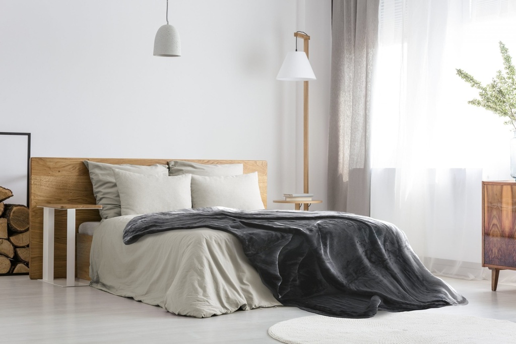 Nordic Collection - Super Cosey Fleece Blanket in Black - Image 3