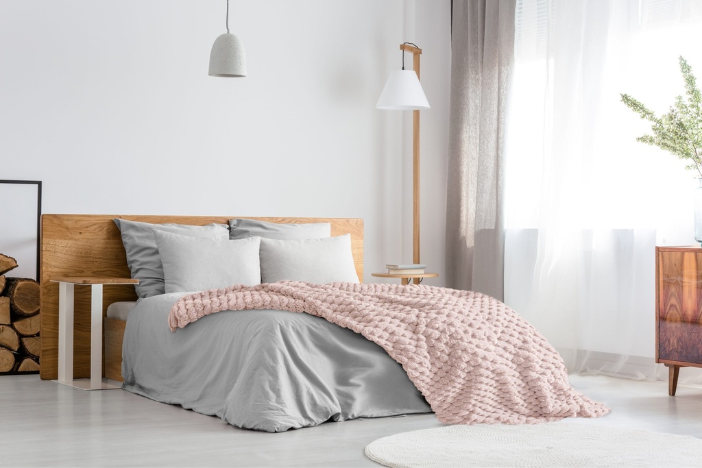 Leah Deluxe Throw in Blush - Image 3