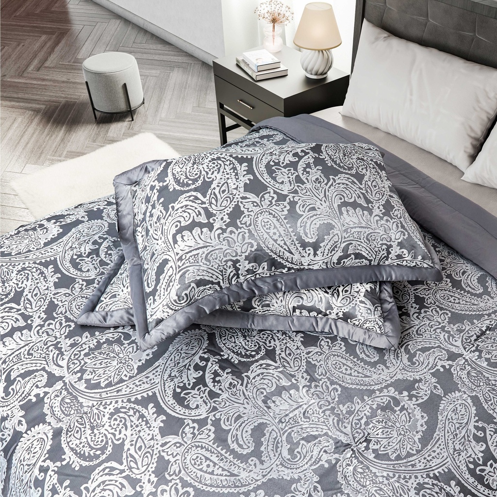 Cavendish Collection - Embellished Jacquard Quilted Bedspread Set in Silver - Image 6