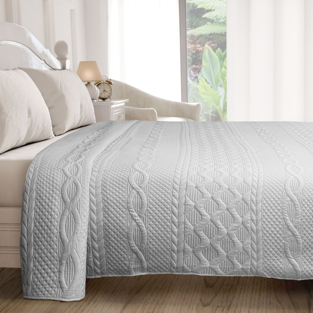 Eden - Quilted Bedspread Set in Silver - Image 4