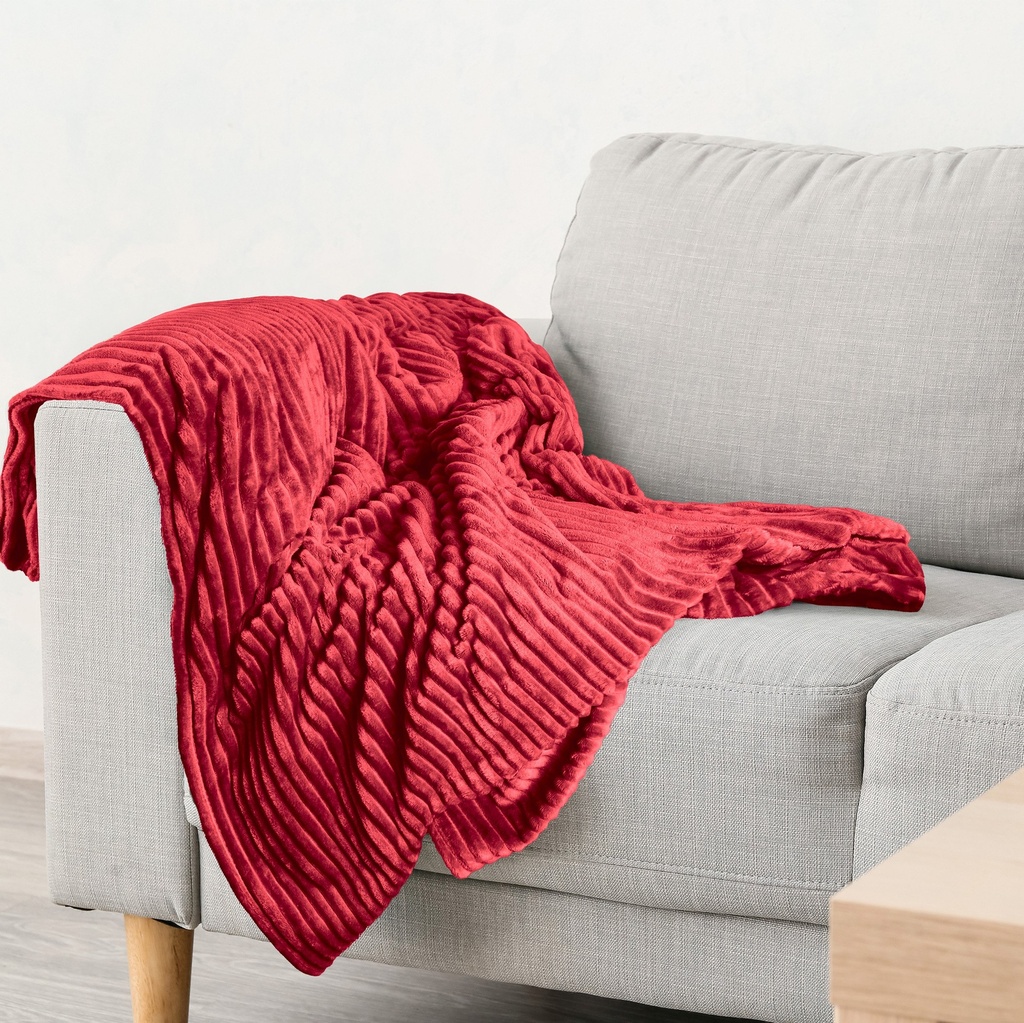 Dahlia - Fleece Throw in Red - Image 2
