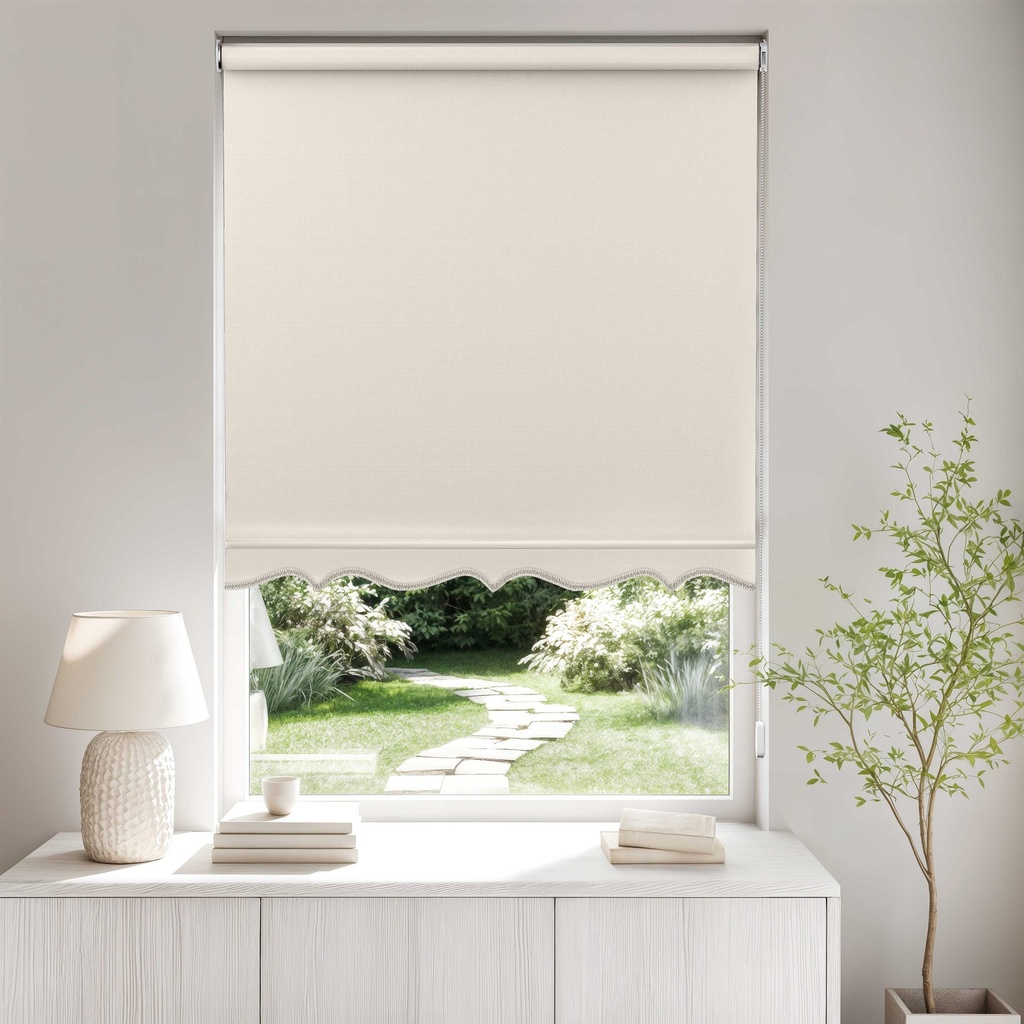 Scalloped Roller Blind in Cream - Image 5