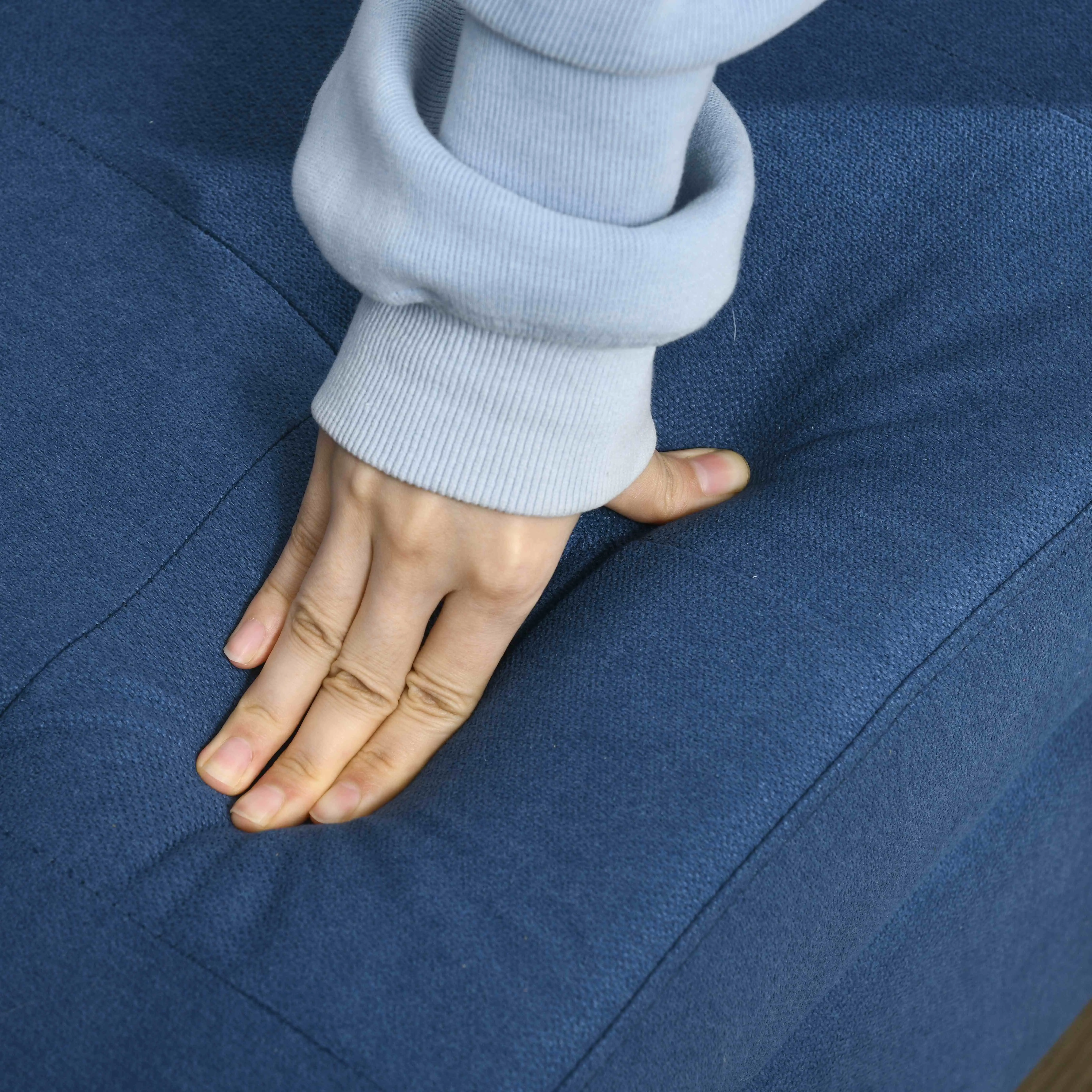 2 Seater Sofa 117 x 62 x 78cm - Blue - 11
