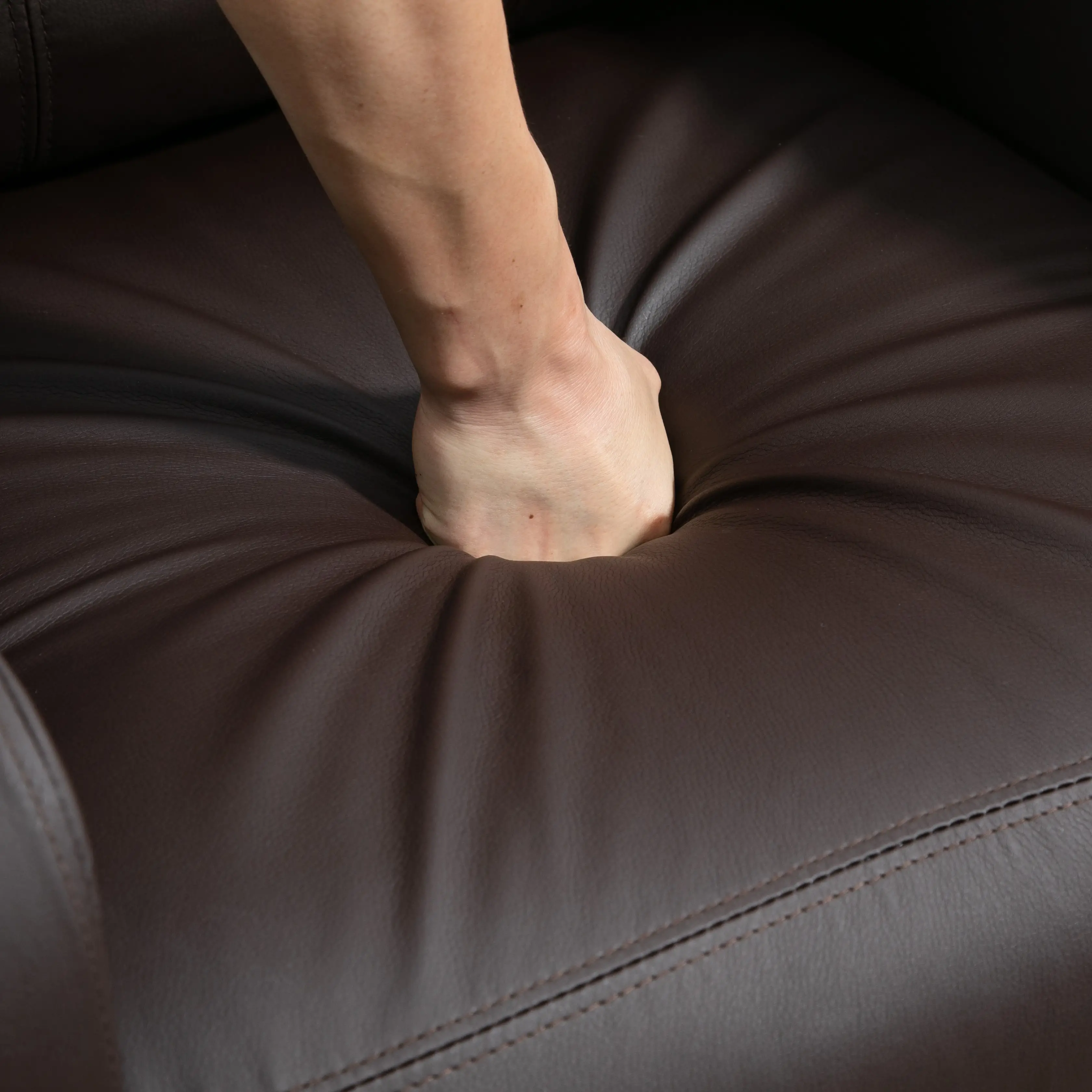 Manual Faux Leather Recliner Armchair 68 x 88 x 98cm - Brown - 13