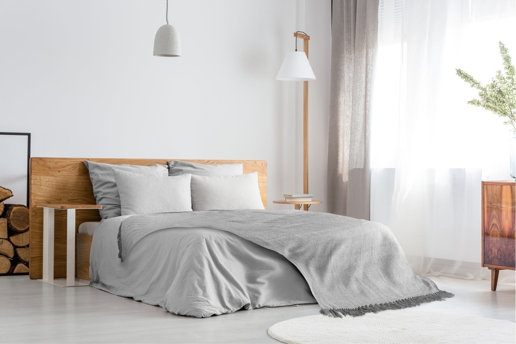 Hartley Recycled Cotton Throw in Silver - Image 6