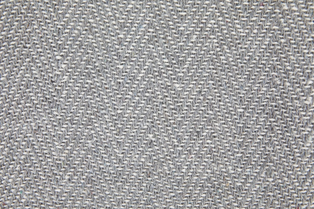 Hartley Recycled Cotton Throw in Silver - Image 8