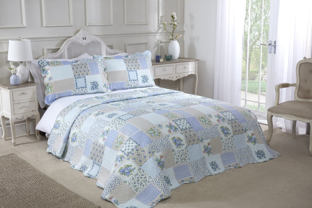 Devon - Quilted Patchwork Bedspread Set in Blue